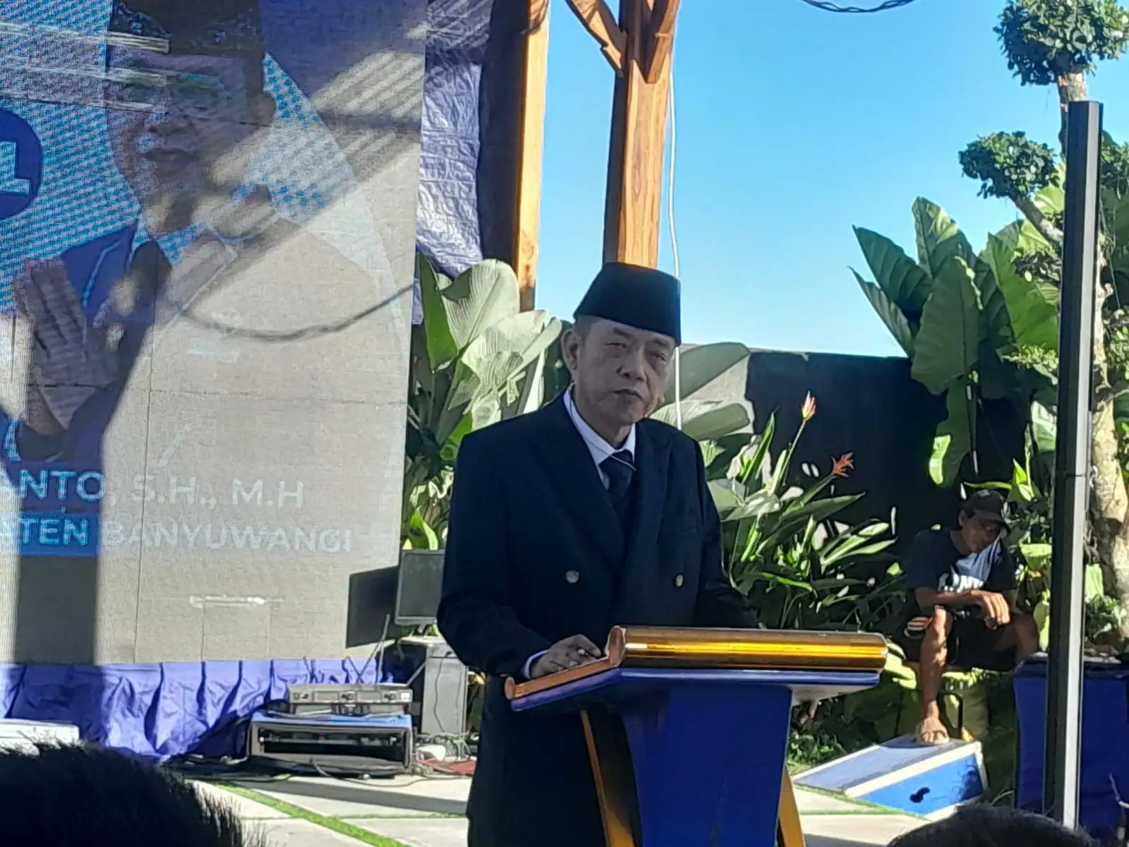 Foto Wakil Ketua DPRD Banyuwangi, Michael Edy Hariyanto, Gelar Reses Ke- I di Desa Bubuk, Rogojampi